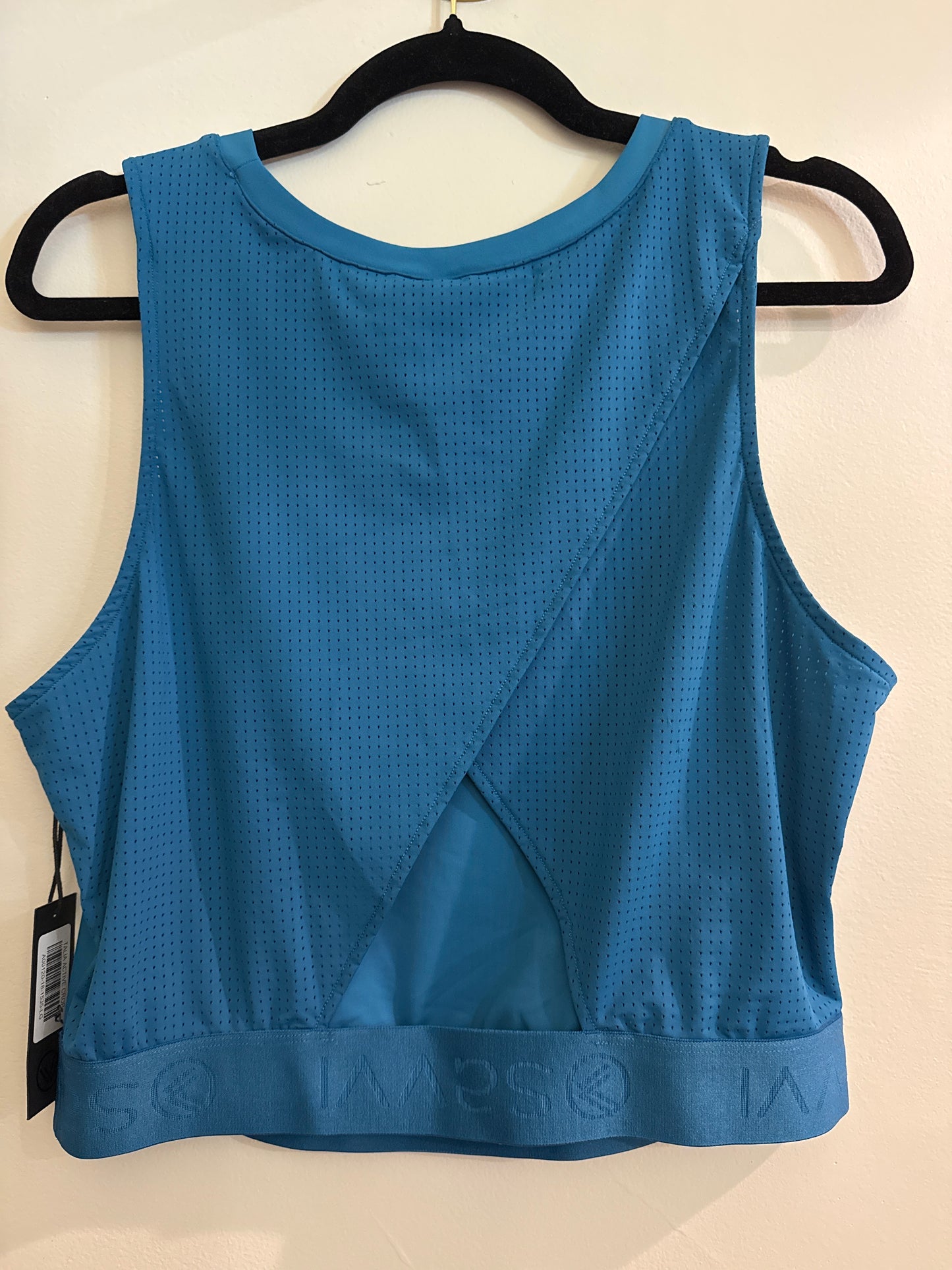 L NWT SAVVI Blue Talia Active Cropped Tank