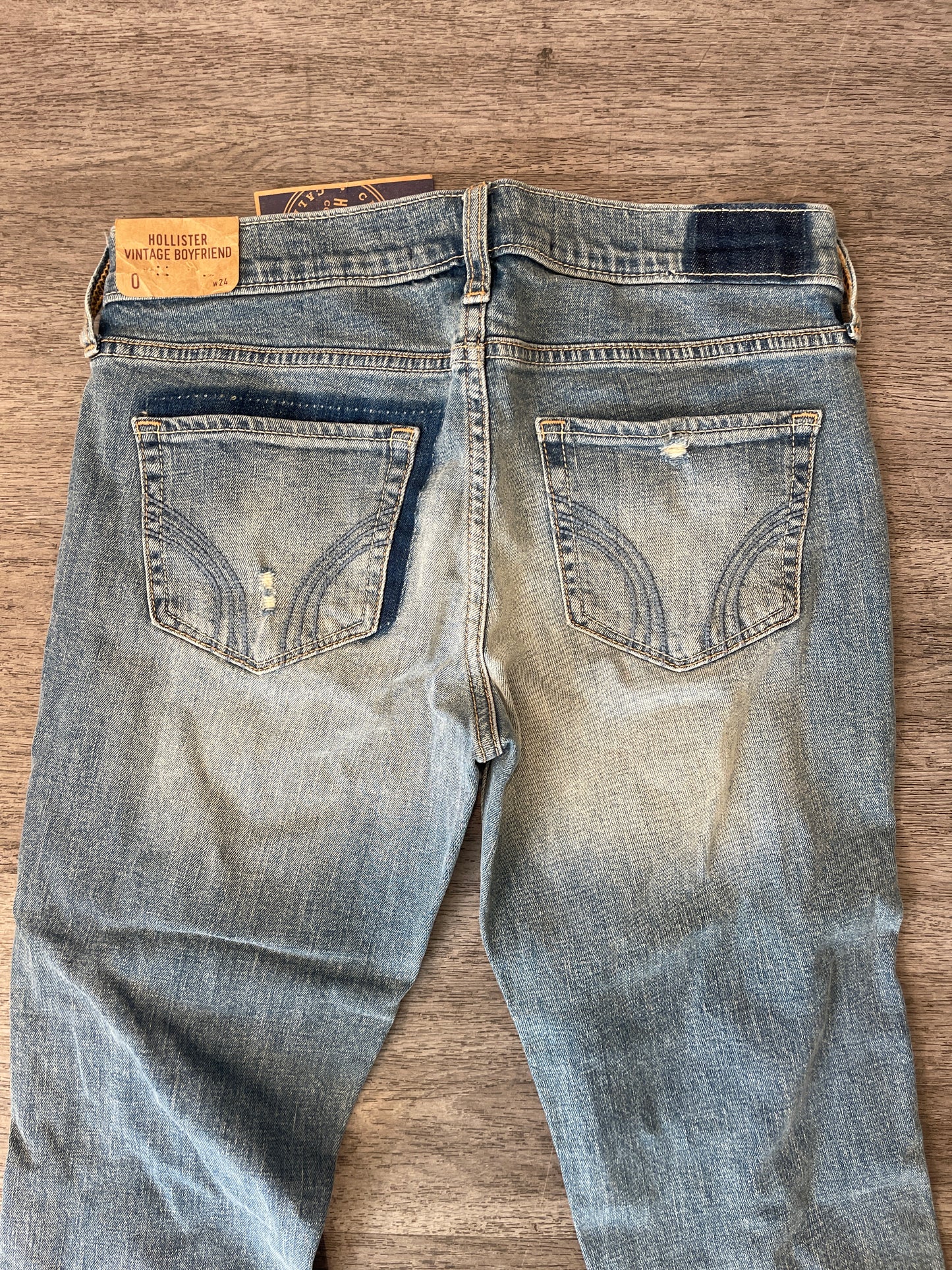 0 w 24 NEW Hollister Boyfriend Cuffed Jean