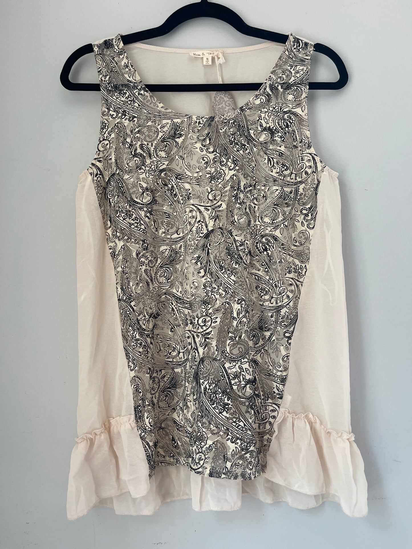 M NWT Hem & Thread Sheer Lace Tank