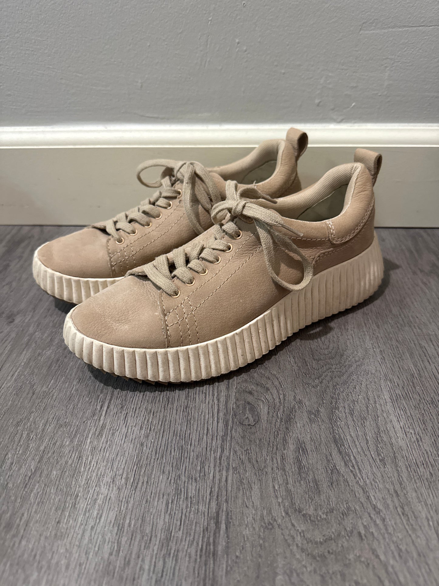 8 Dolce Vita Tan Devote Sneaker