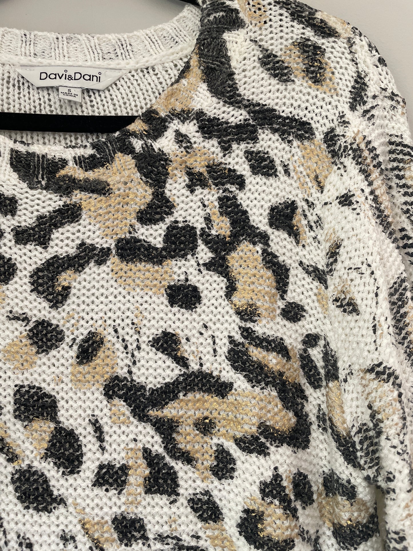 S Davi & Dani Gold Leopard Sweater