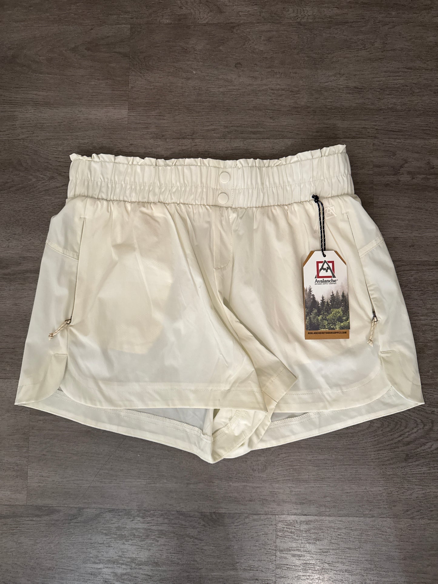 L NWT Avalanche Hiking Shorts