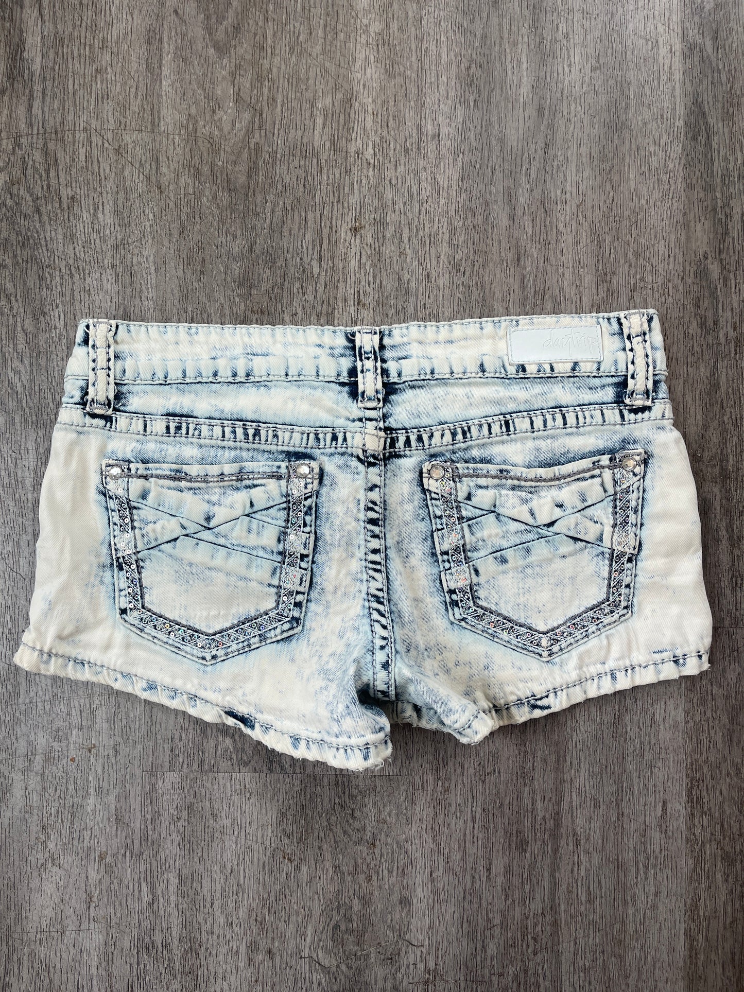 27 Daytrip Gemini Jean Short