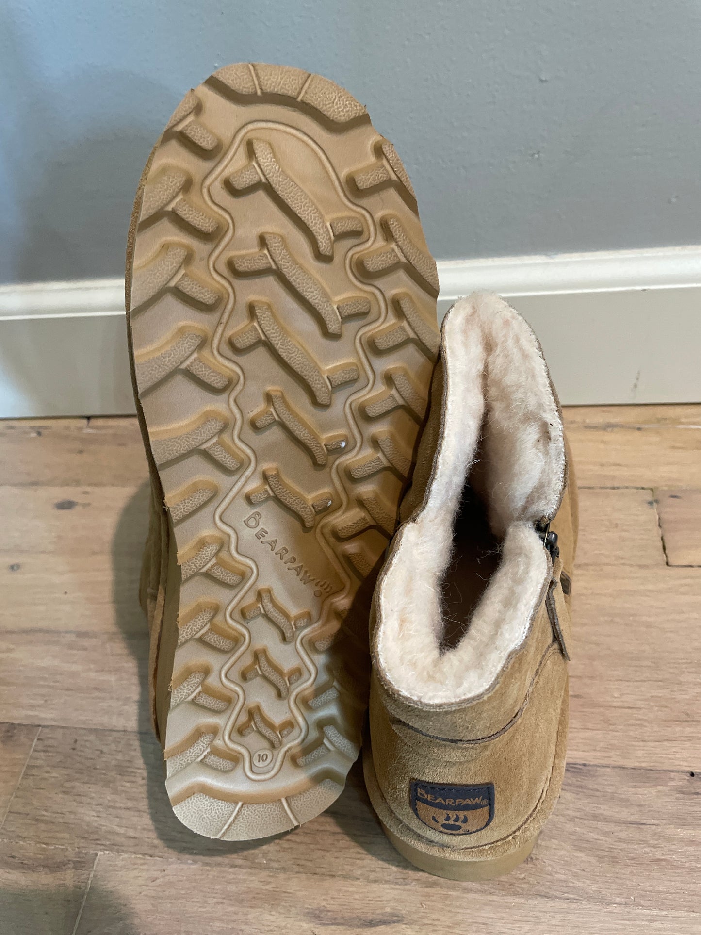 10 Bearpaw Women's Retro Maren Platform Winter Boots