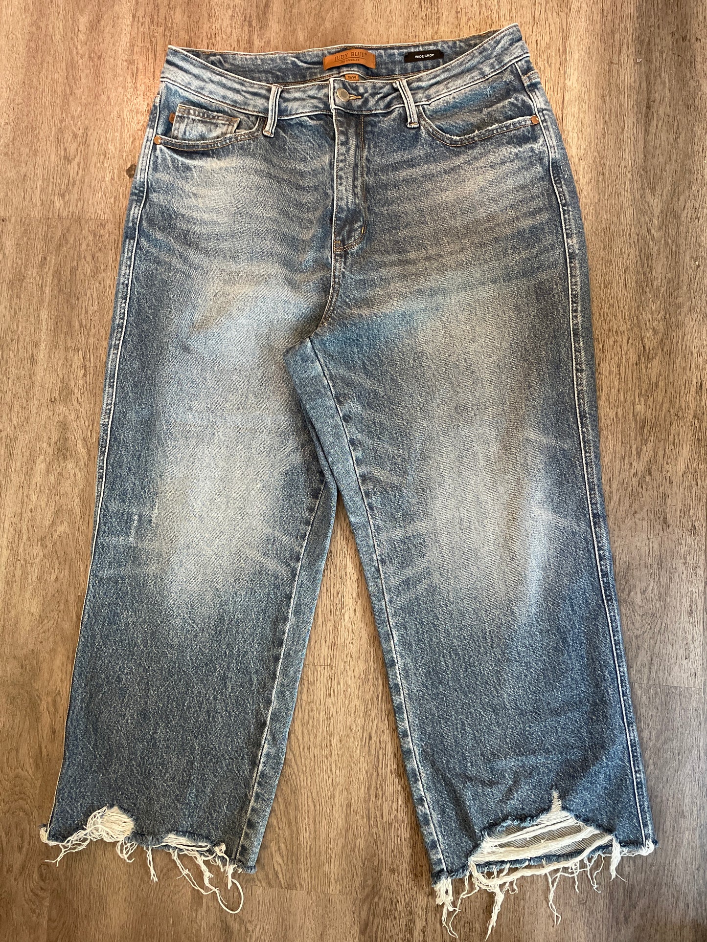 16W Judy Blue Wide Crop Jean