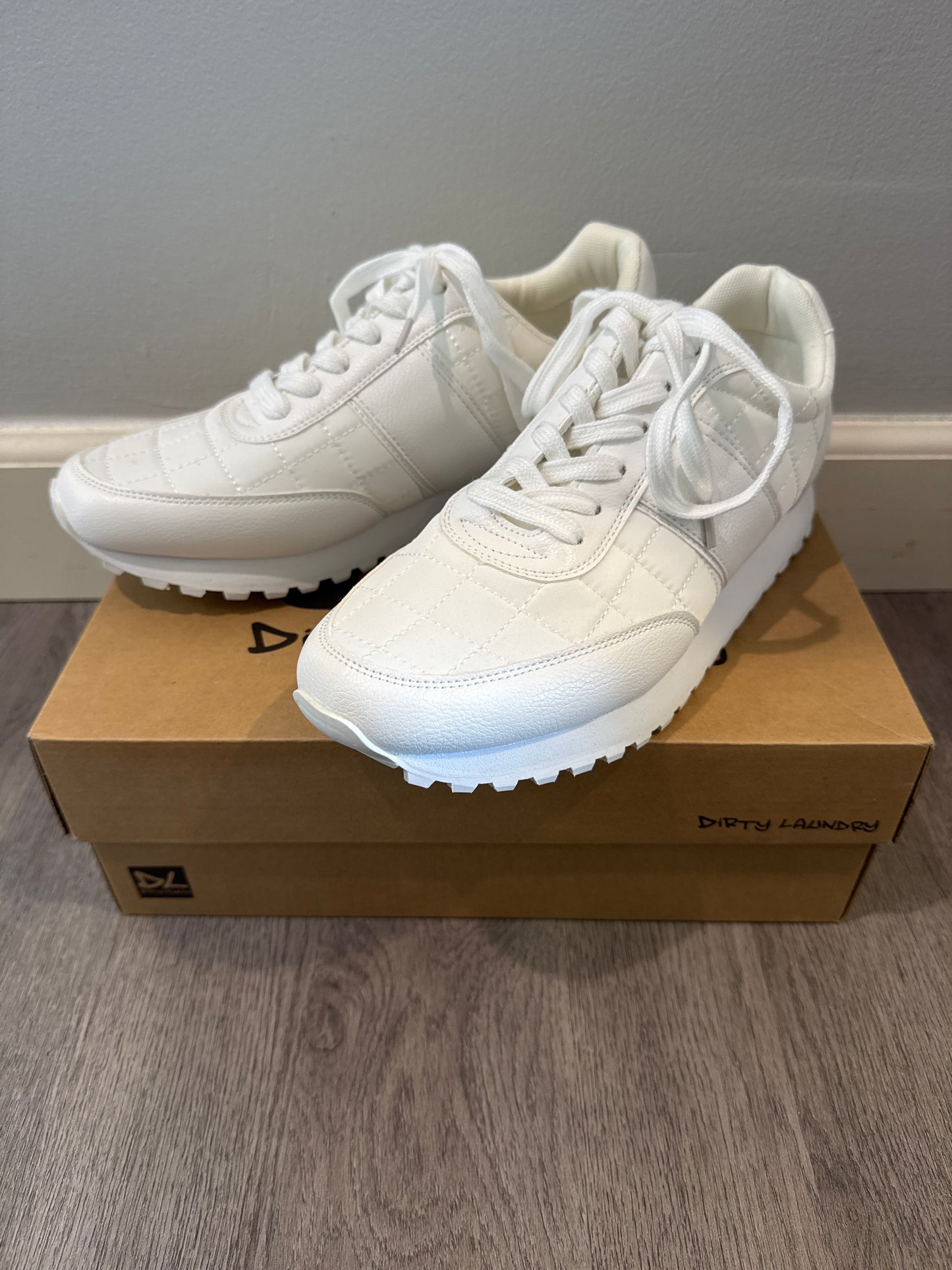 9 Dirty Laundry White Quilted Sneakers