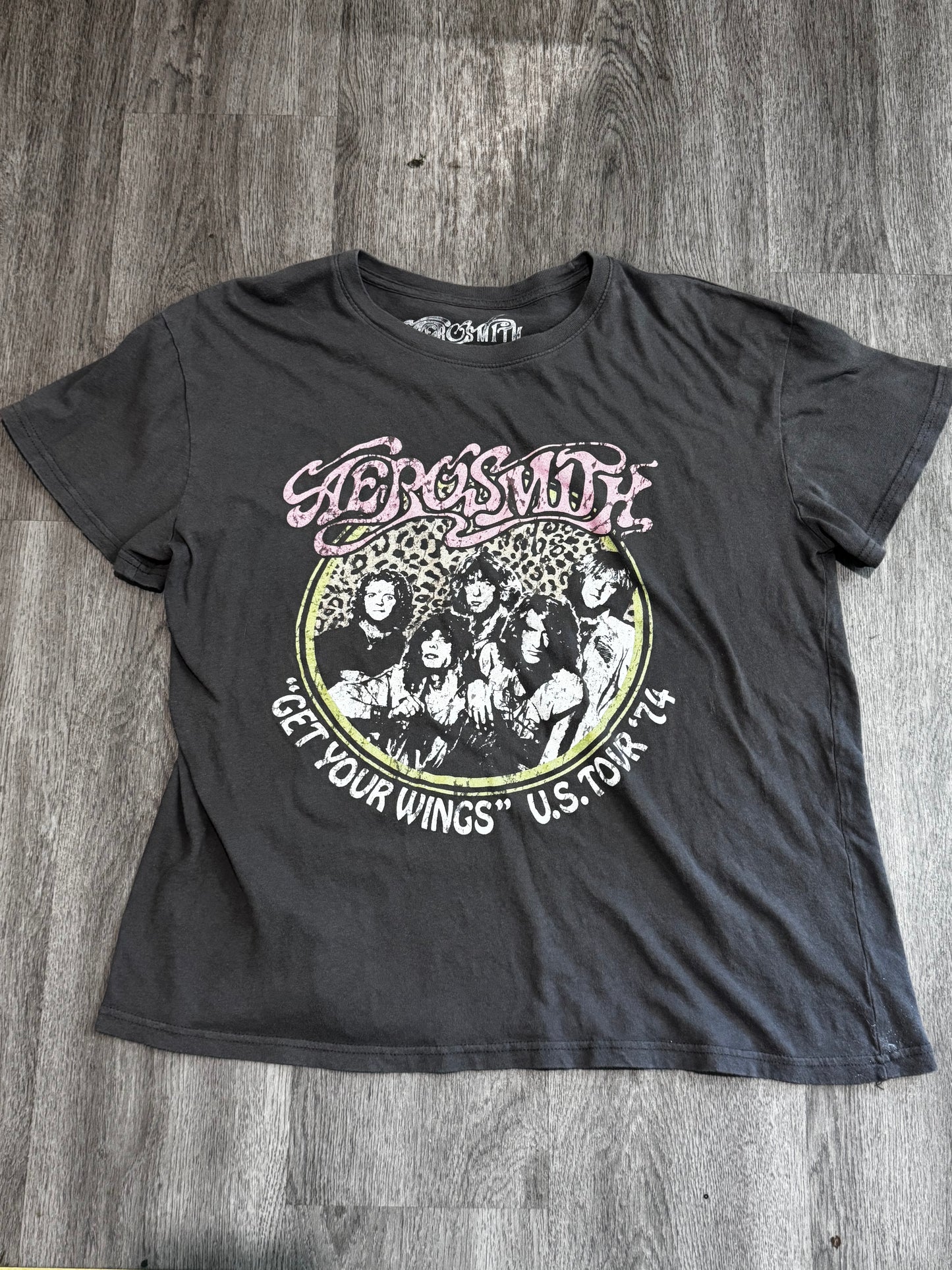 XL Aerosmith Graphic T-shirt