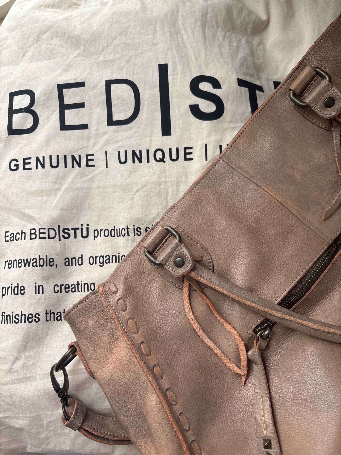 Bedstu Large Leather Bag