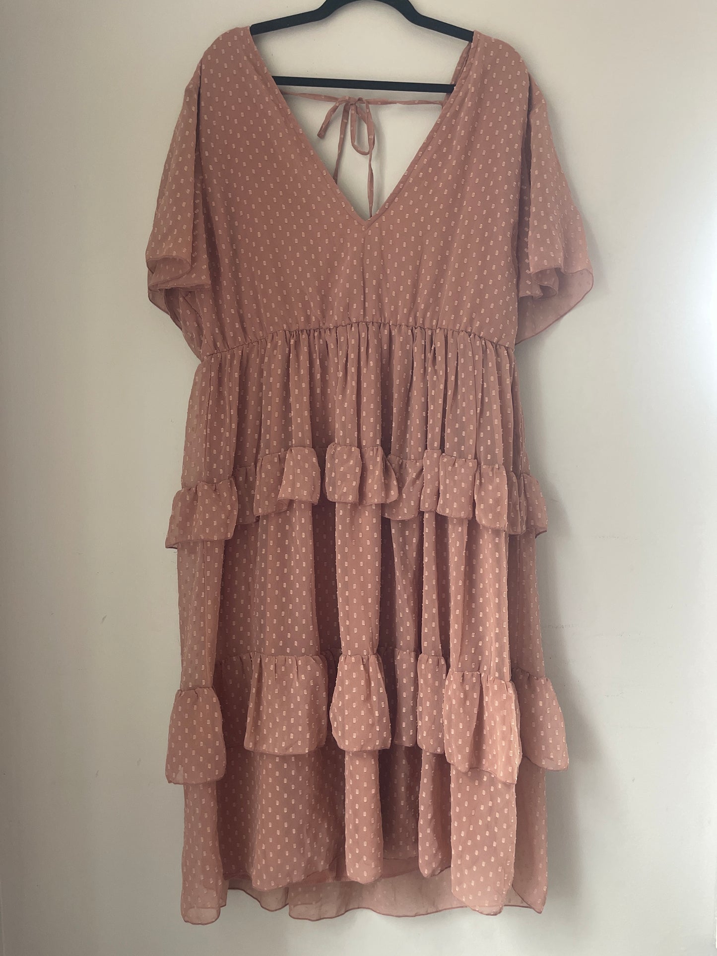 16 boohoo Mauve Swiss Dot Tiered Dress