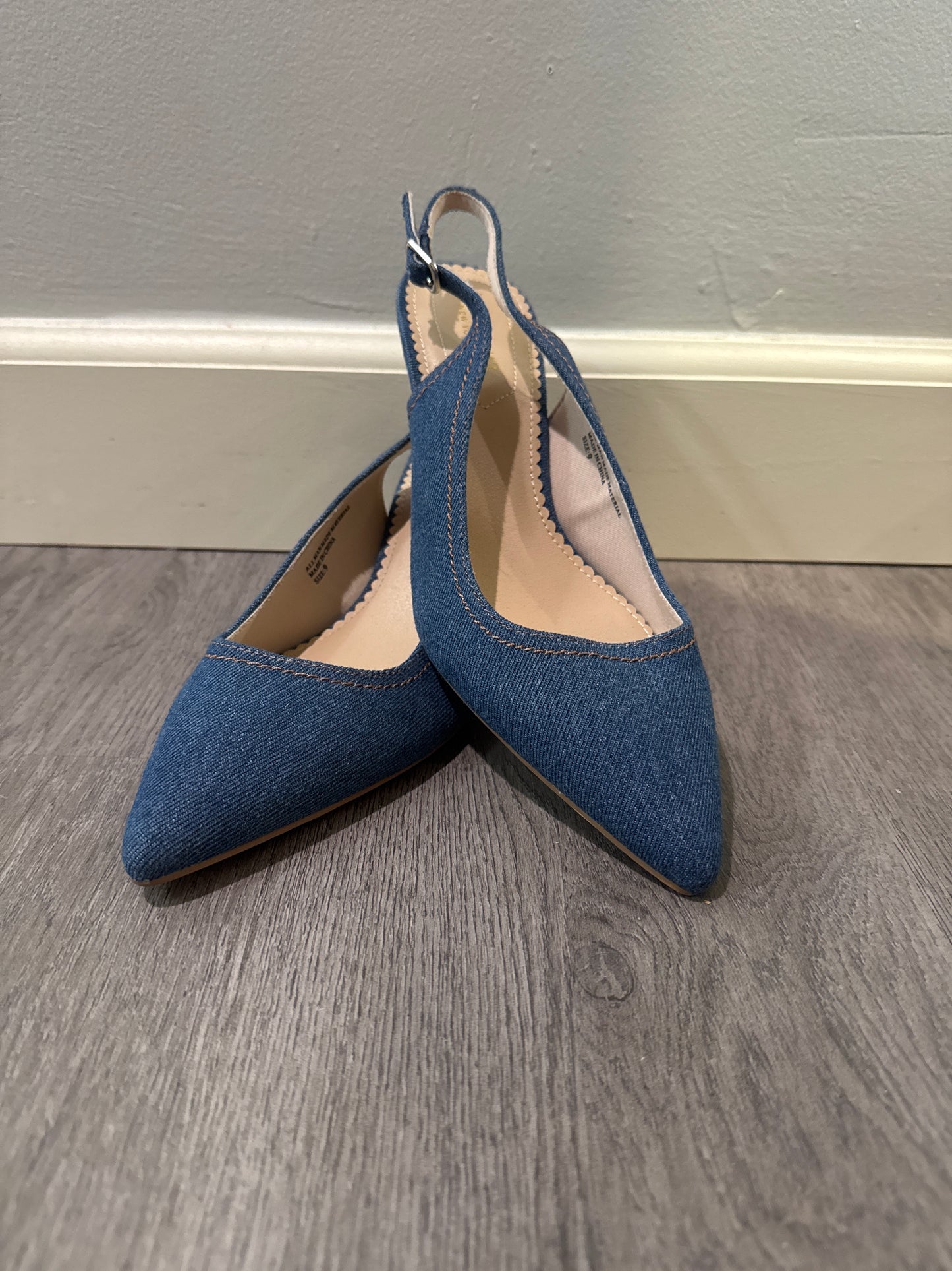 9 Isaac Mizrahi Denim Kitten Heel