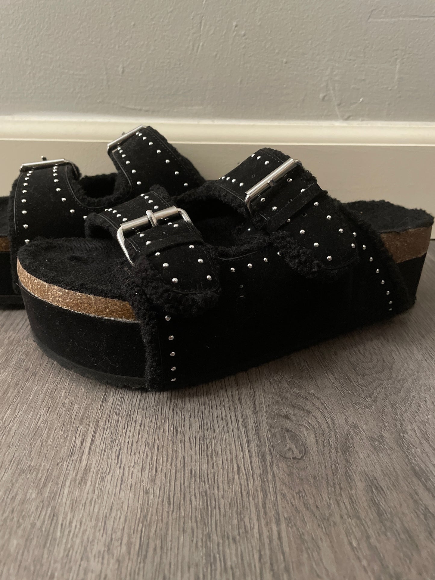 10 MIA Shoes Brookie-S Faux Shearling Slide Platform Sandal