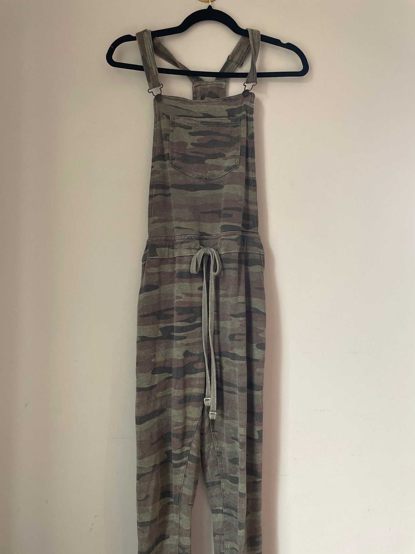 S Wallflower Camo Jumper