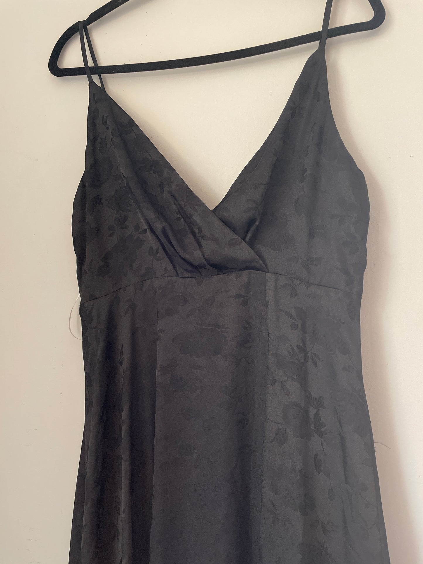 L Lulus Black Satin Floral Floor Length Dress