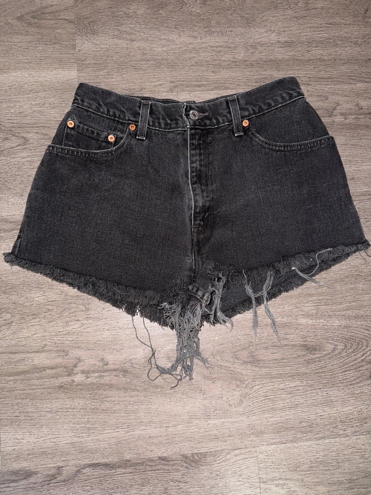 10 Levi 550 Black Cut-Off Shorts