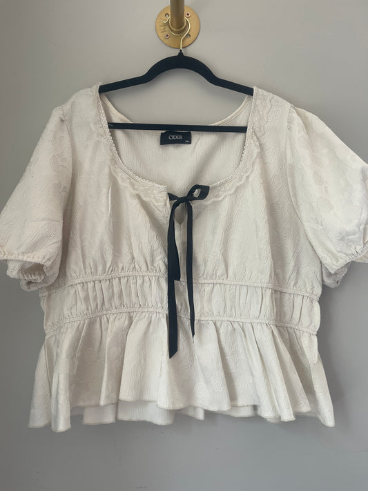 3XL Cider Ivory Floral Crop