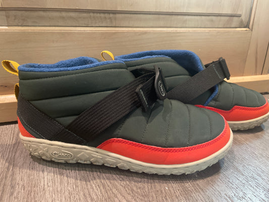 8 Chaco Ramble Puff Slip-On Boots – Green