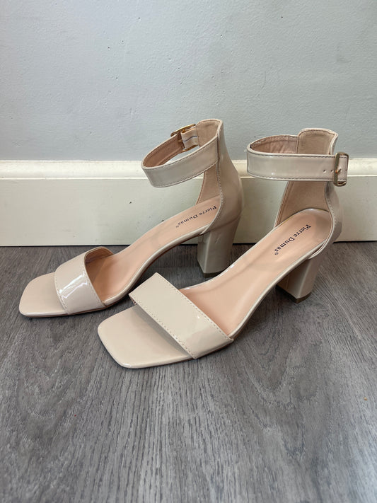 8.5 Pierre Dumas Nude Heel