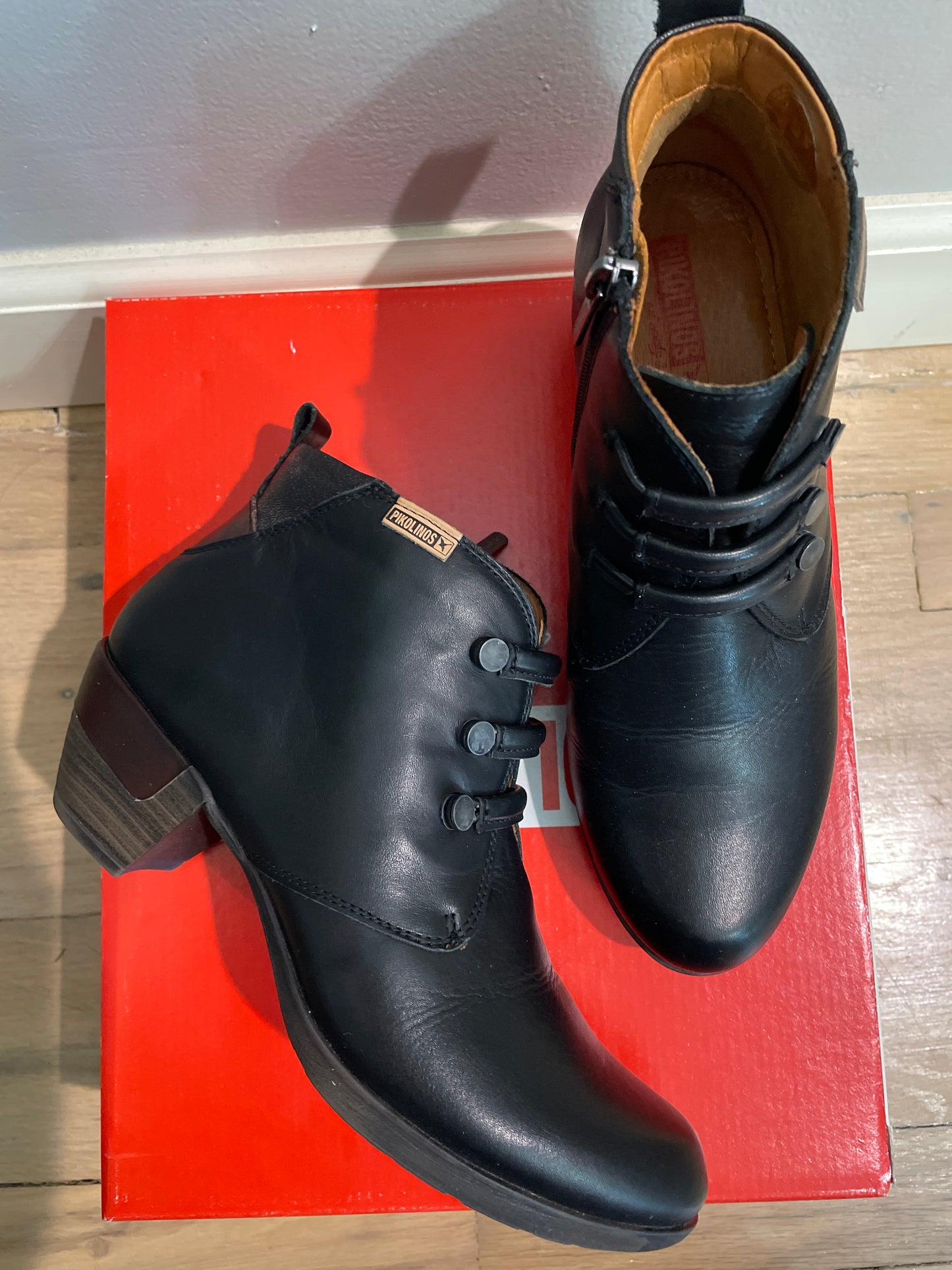 38 Pikolinos Rotterdam 902