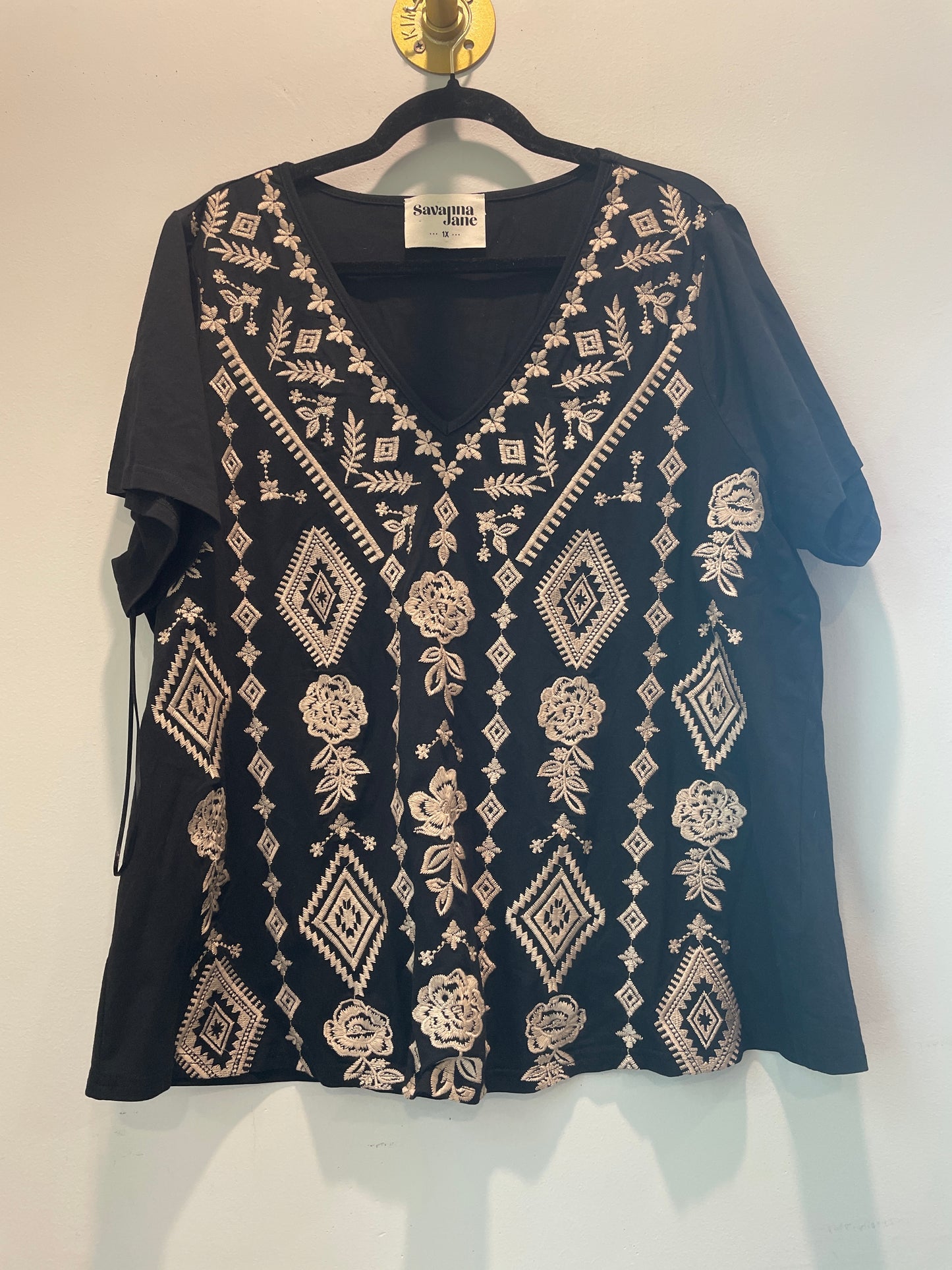 1X Savanna Jane Black + Cream Embroidered Top