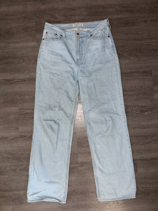 28/6 Abercrombie & Fitch Light Wash The Loose High Rise Jeans