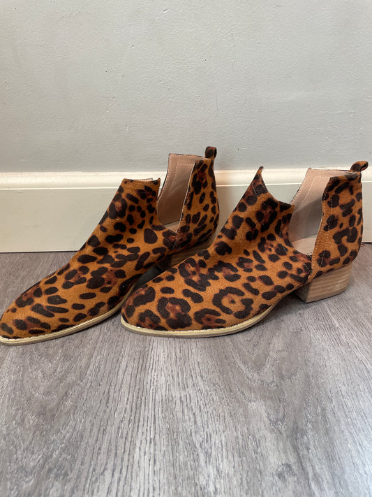 10 Leopard Bootie