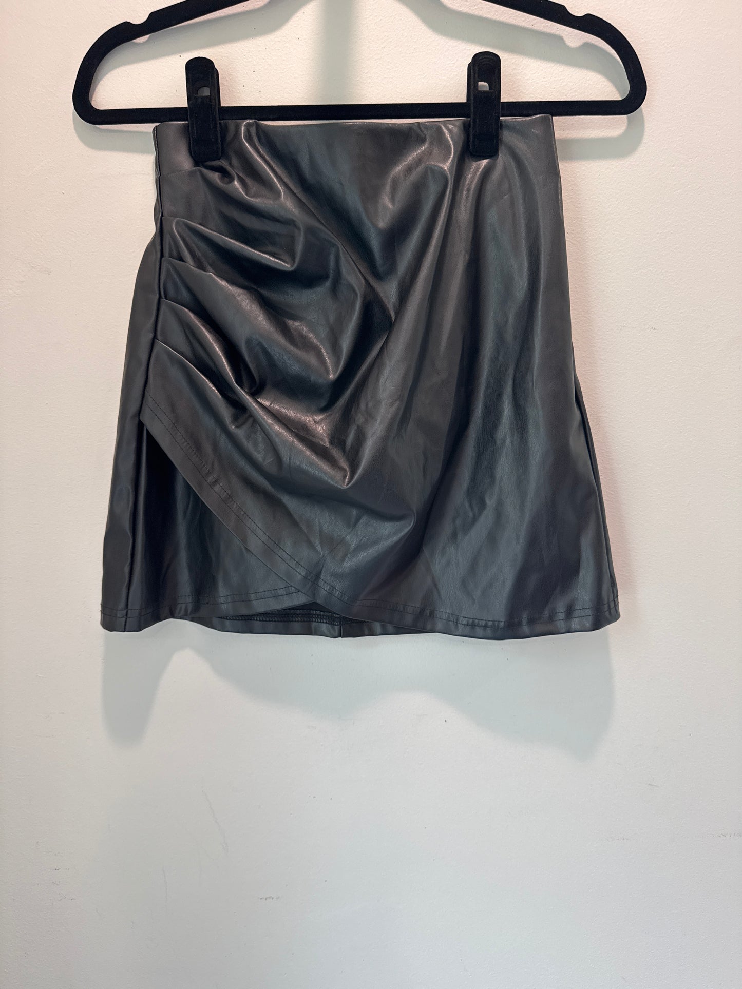 S SHEIN Black Faux Leather Mini Skirt