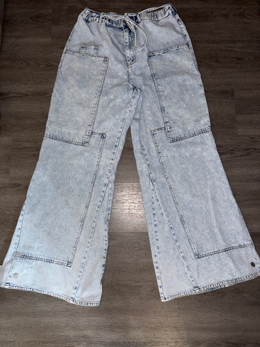 XL BiBi Light Wash Wide Button Leg Jeans