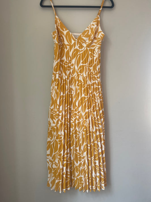 S NWT Lush Yellow Floral Pleated Maxi