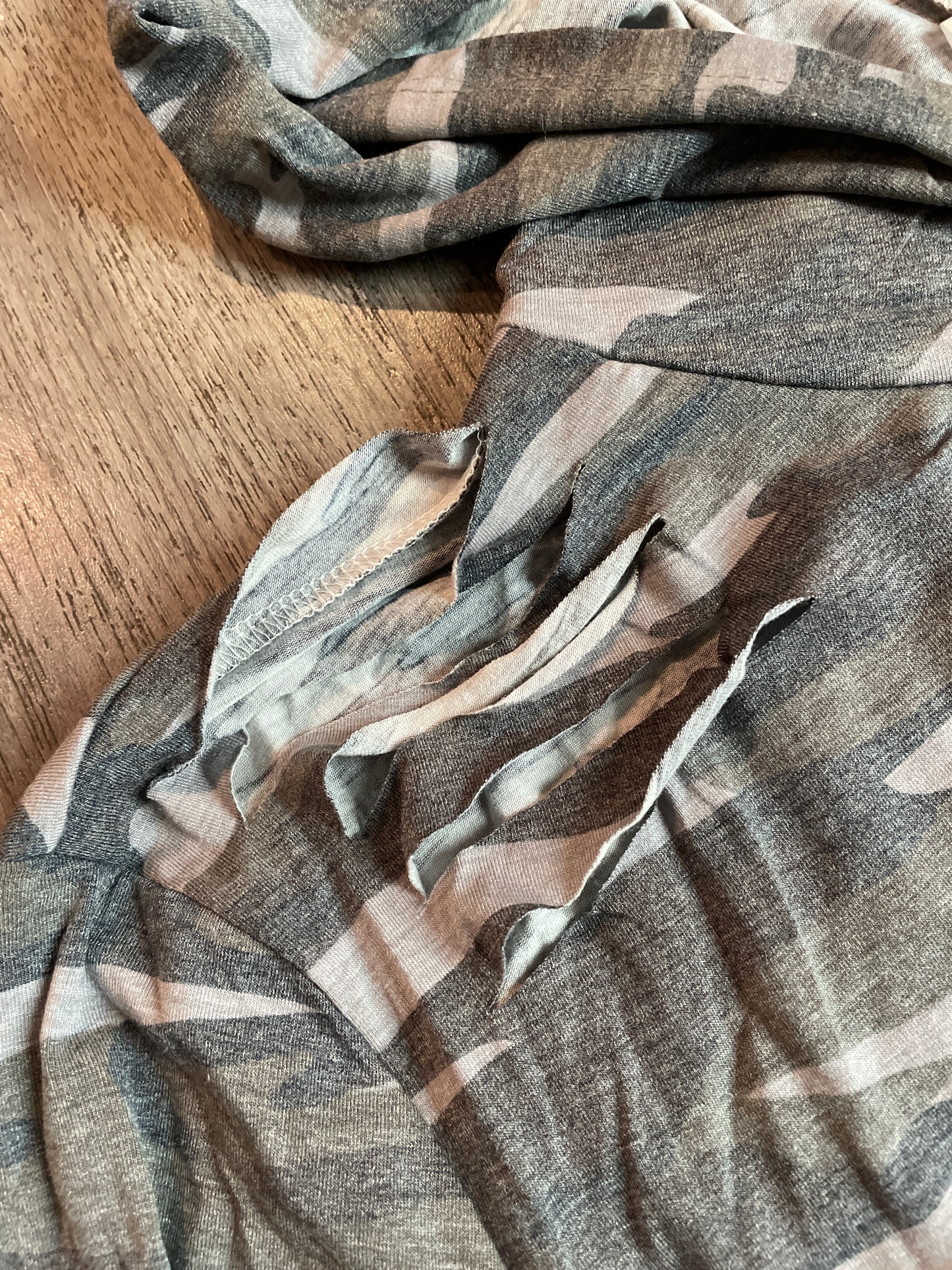 1X NEW Camo Distressed Set