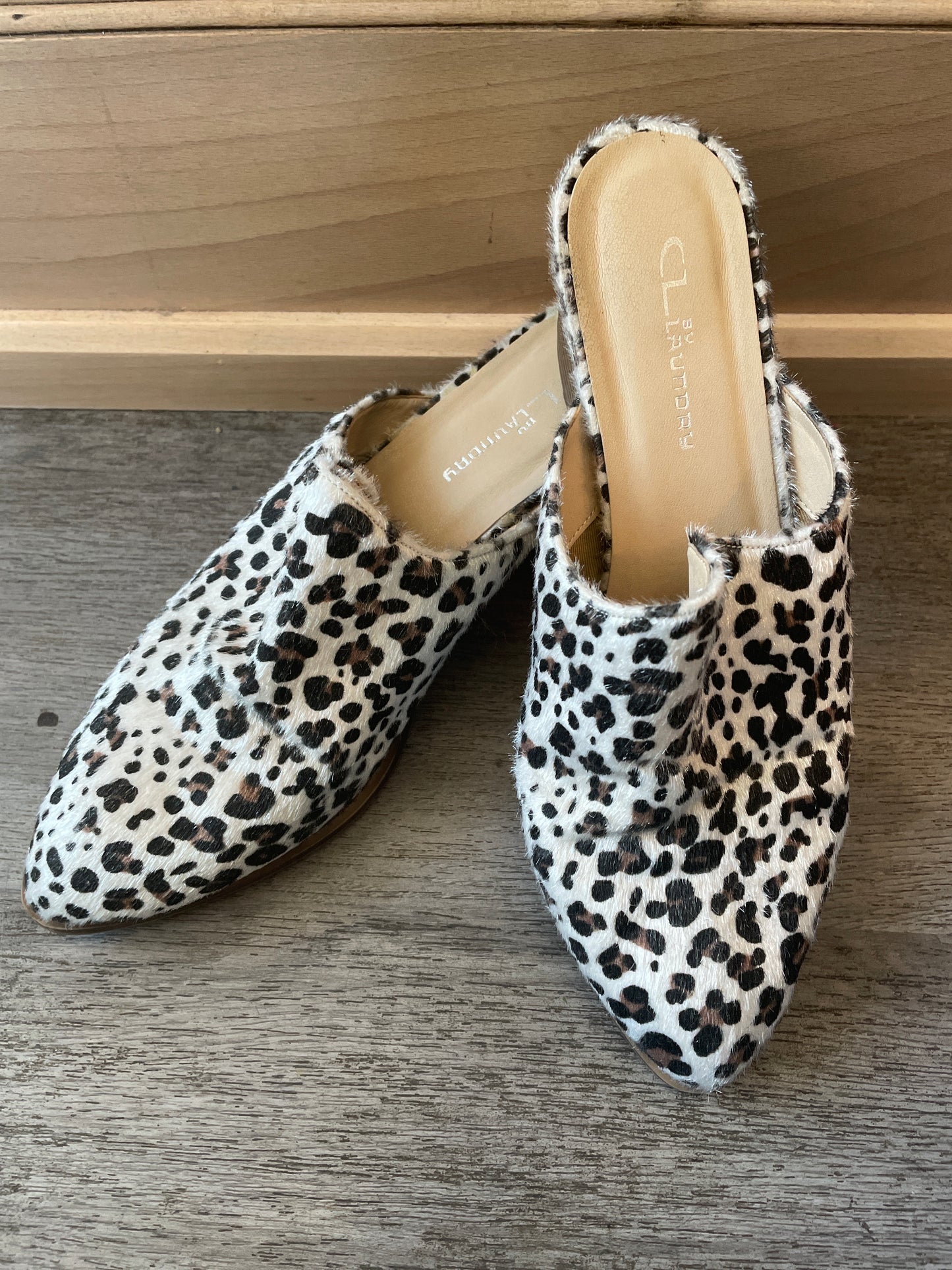 9 CL Chinese Laundry Leopard Mule