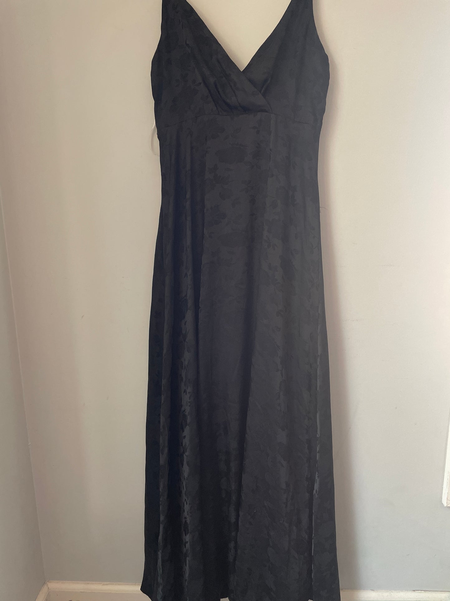 L Lulus Black Satin Floral Floor Length Dress