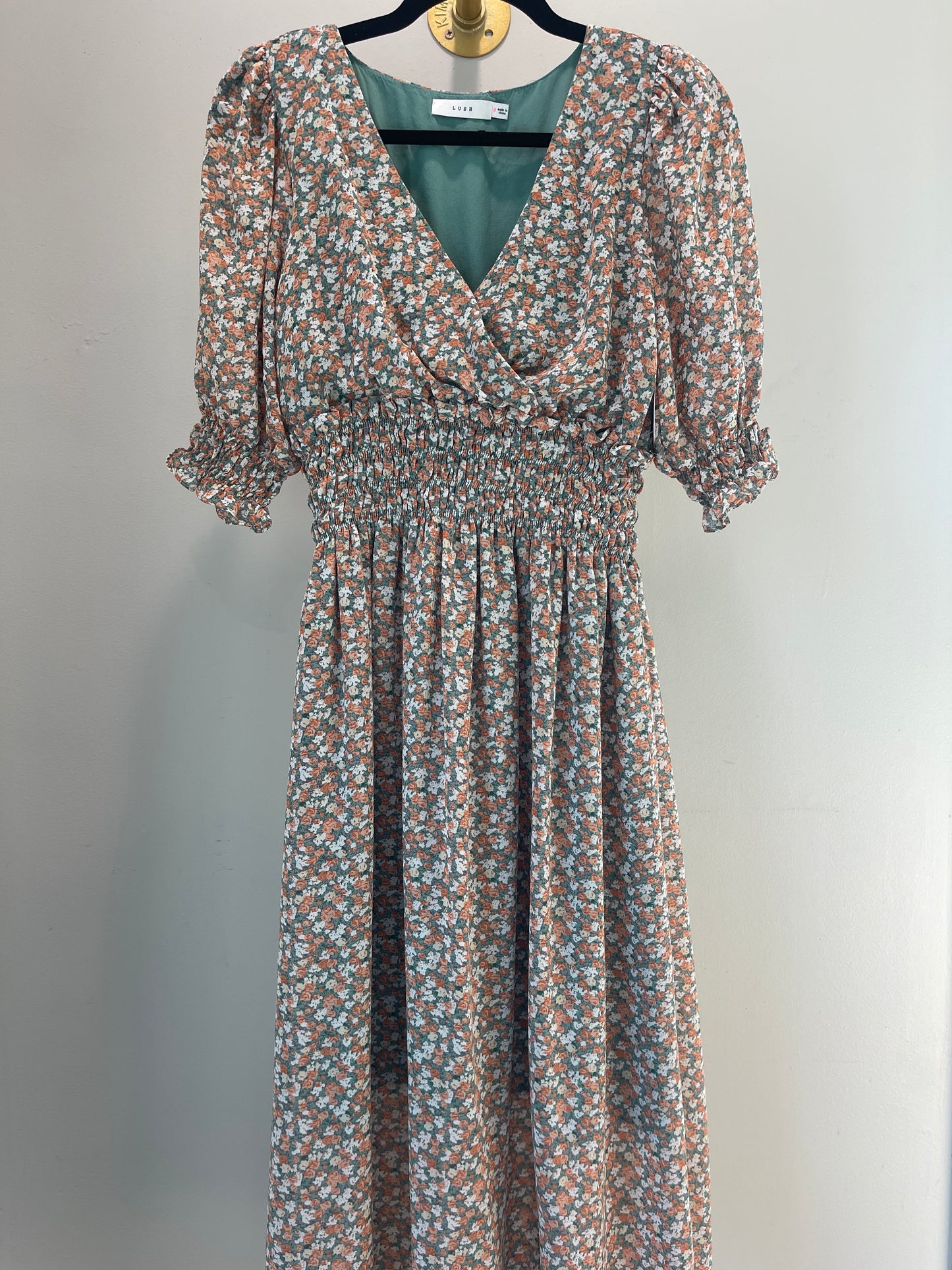 S lush Floral Dress