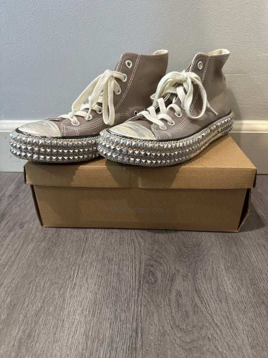9 NWT Mi,iM Chantel Studded Sneaker