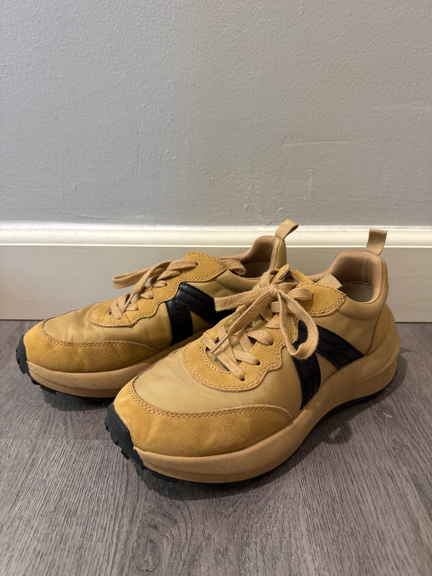 6.5 MIA Brown Black Sneaker