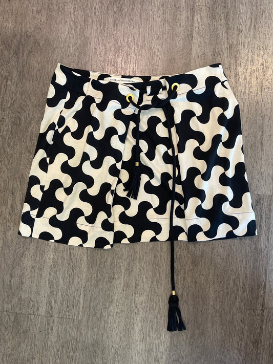 2 Diane Von Furstenberg Black White Mini Skirt