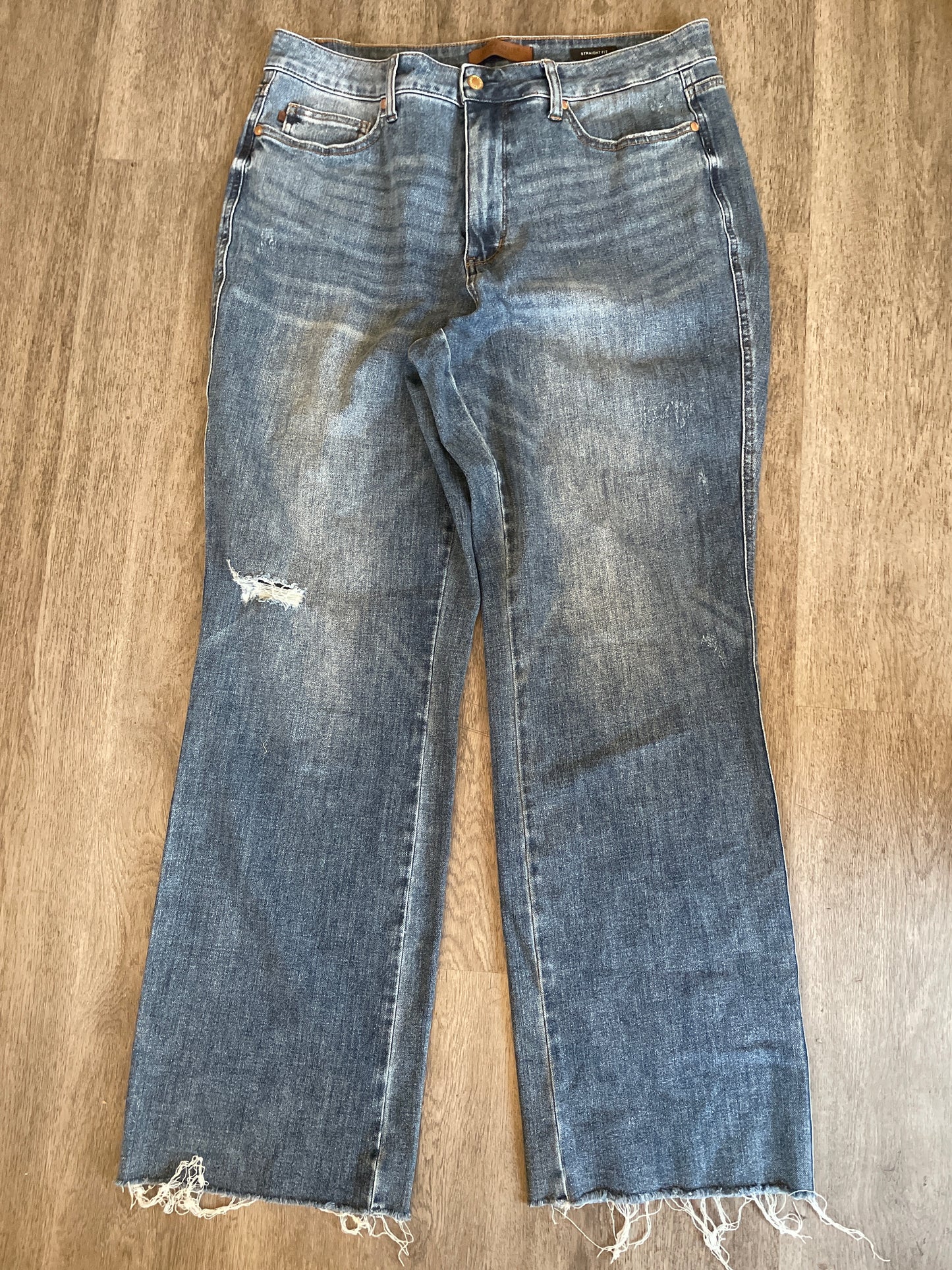 18W Distressed Straight Jean