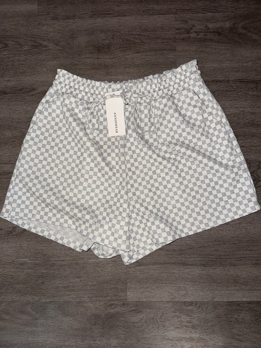 L NWT AnnieWear Light Gray Checkered Cotton Shorts