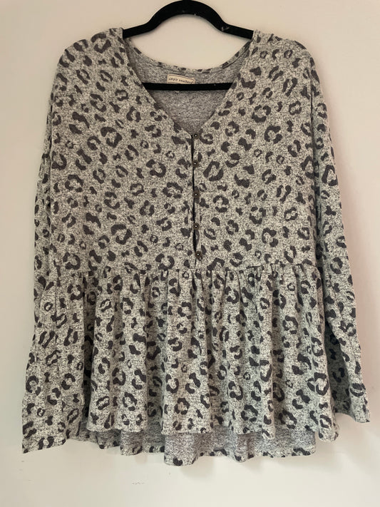 M Simply Southern Gray Leopard Fleece Long Sleeve