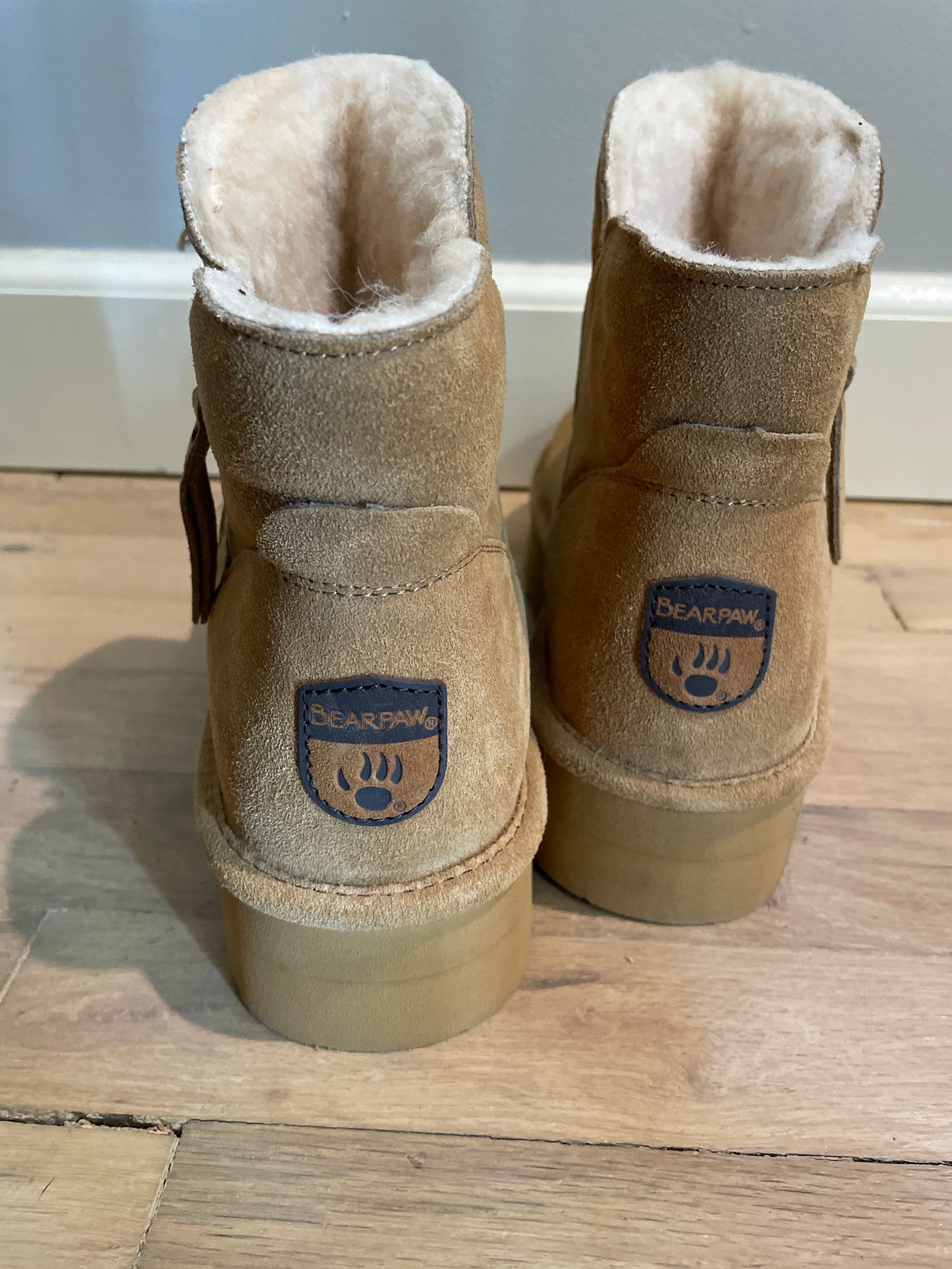 10 Bearpaw Women's Retro Maren Platform Winter Boots