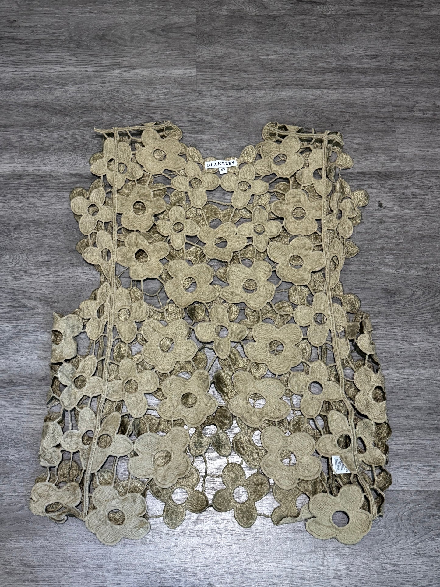 OS BLAKELEY Floral Lace Overlay