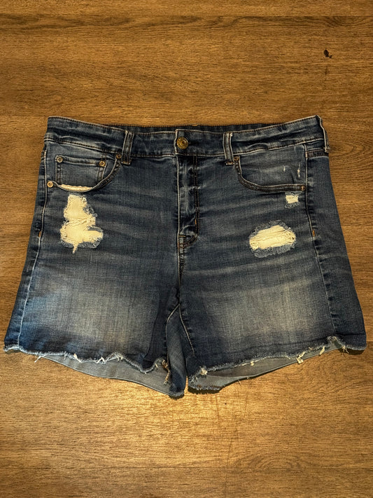 16 American Eagle Outfitters midi denim shorts