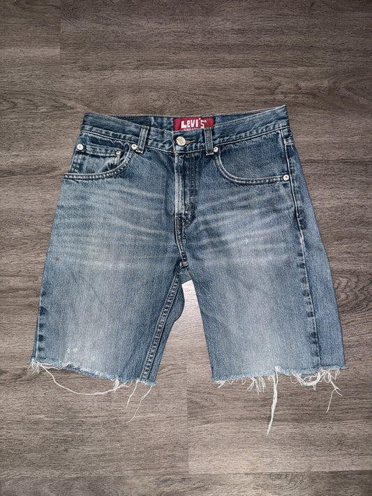28 Levi Red Tag Cut Off Jorts