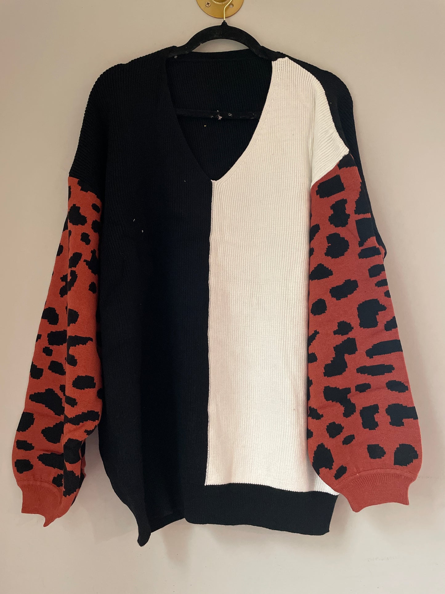 4XL NEW Leopard Sleeve Sweater