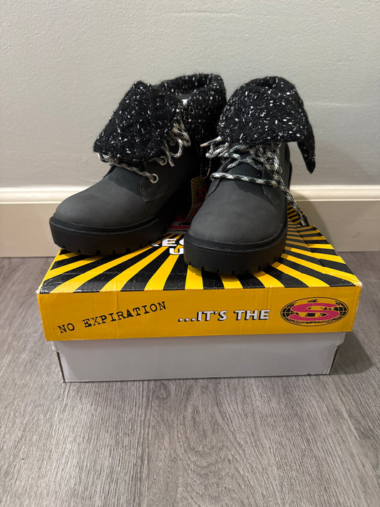 5.5 NWT Skechers Black Knit Boots