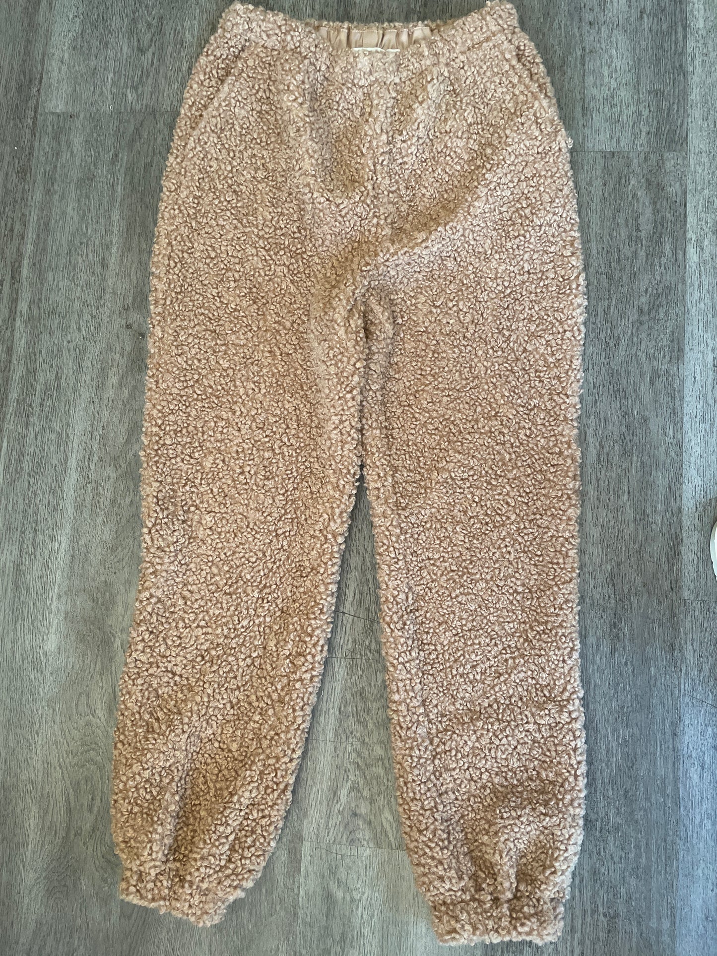 S lush Sherpa Jogger