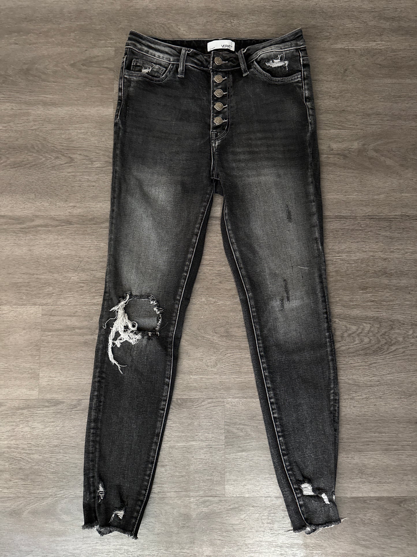 29 Vervet Black Distressed Skinny Jeans