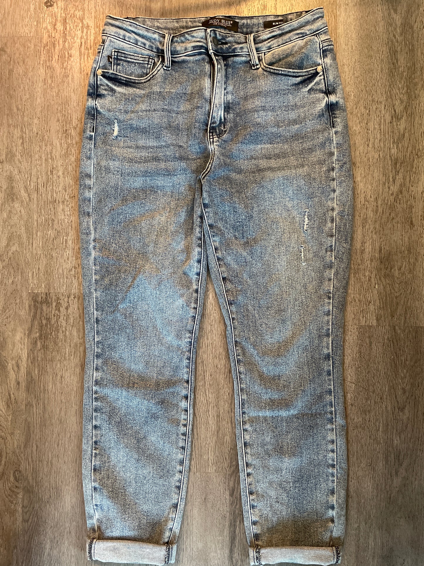 9/29 Judy Blue Slim Fit Cuffed Jean