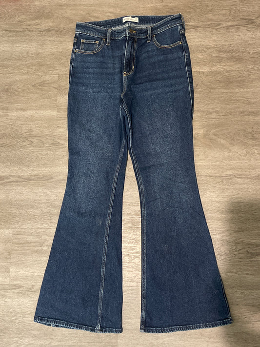 29/8R Abercrombie Vintage Ultra High Rise Flare - Dark Wash