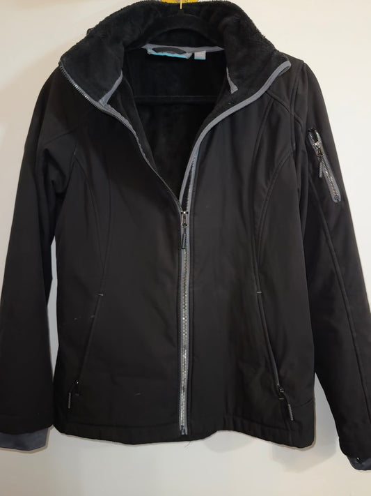 M Free Country Women's Aeris II Super Softshell Jacket in black butter pile lining