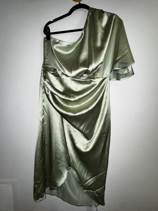 XL NWT Cupshe silk green one shoulder dress